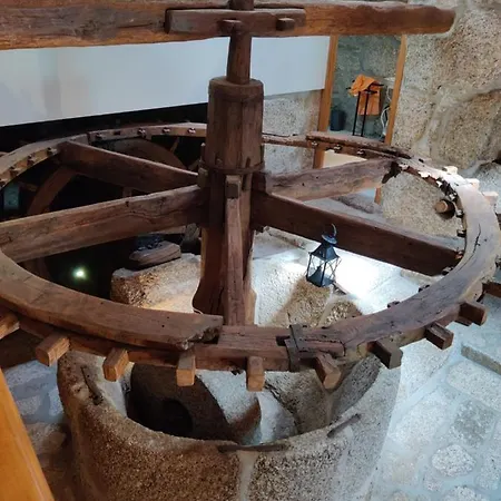 Casa Museu Lagar De Azeite * טראס דה בורו